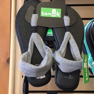 Last Pair 💜 Yoga Sling 2